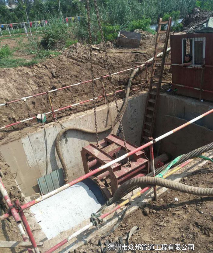 頂管設備推進管道工作