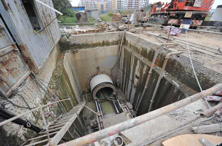 濟南頂管機頂管施工現場