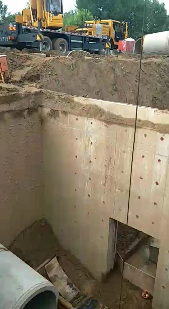 江蘇雨水管道頂管施工現場